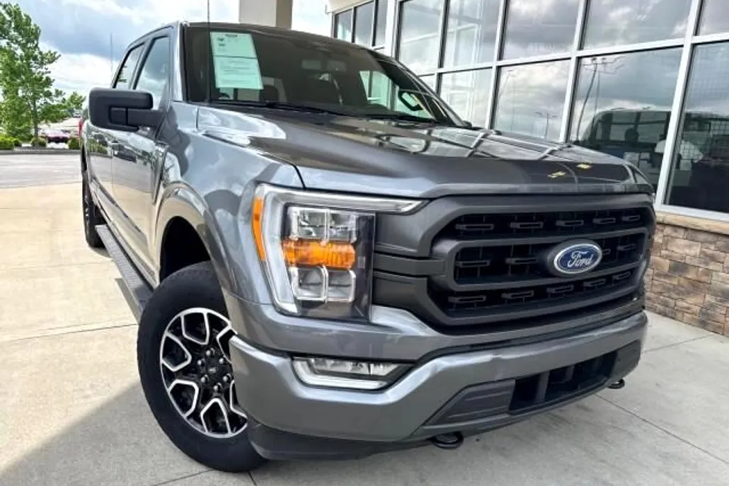 2022 Ford F-150 XLT photo 1