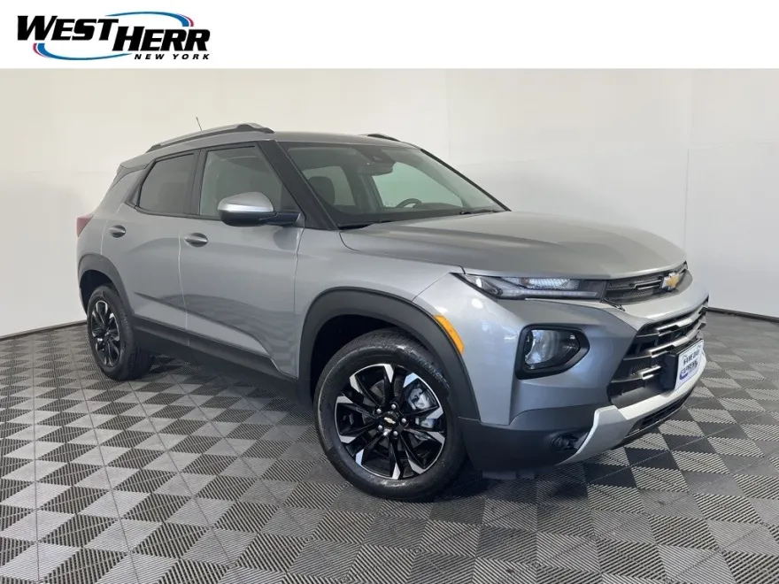 2023 Chevrolet Trailblazer LT photo 1