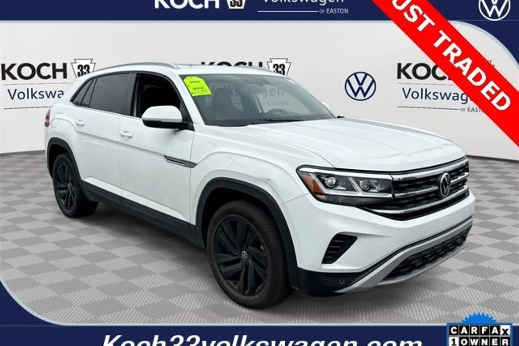 2022 Volkswagen Atlas Cross Sport V6 SE Technology photo 1