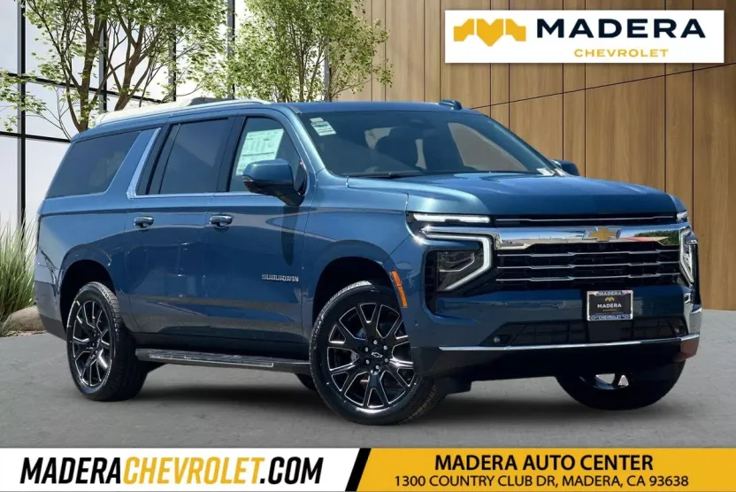 2025 Chevrolet Suburban LT photo 1