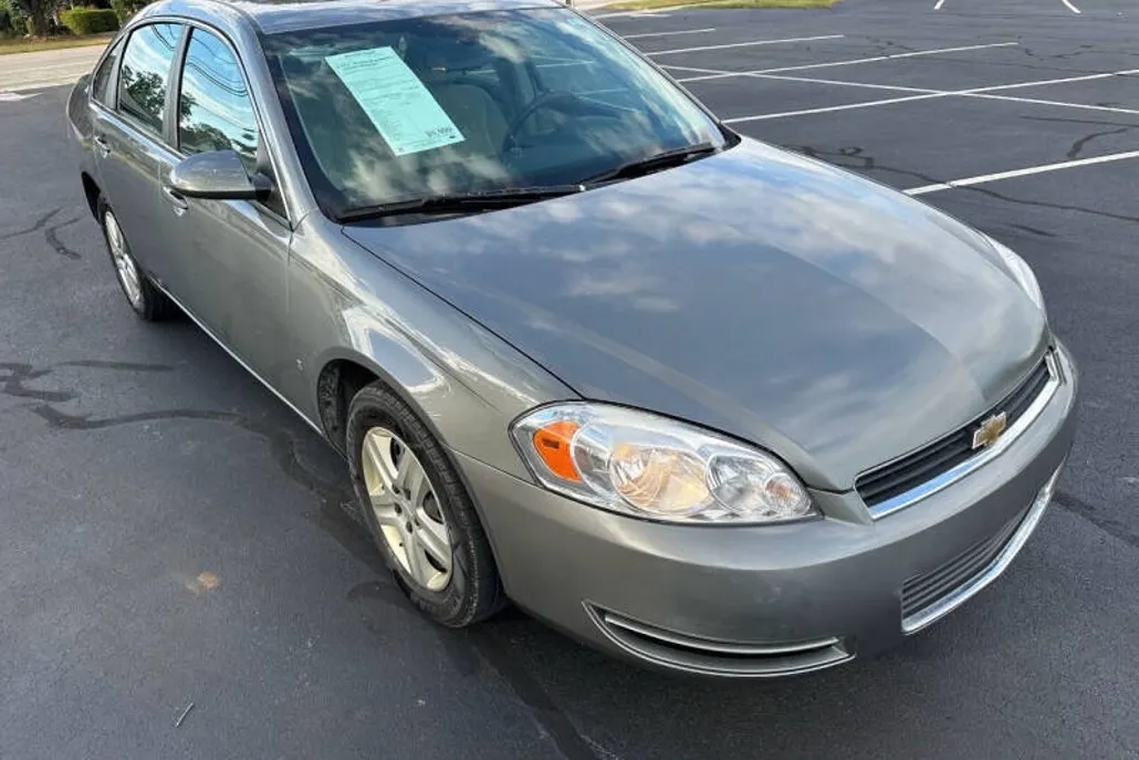 2008 Chevrolet Impala LS photo 1