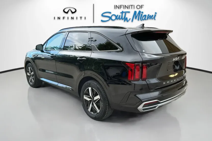 2022 Kia Sorento S photo 1