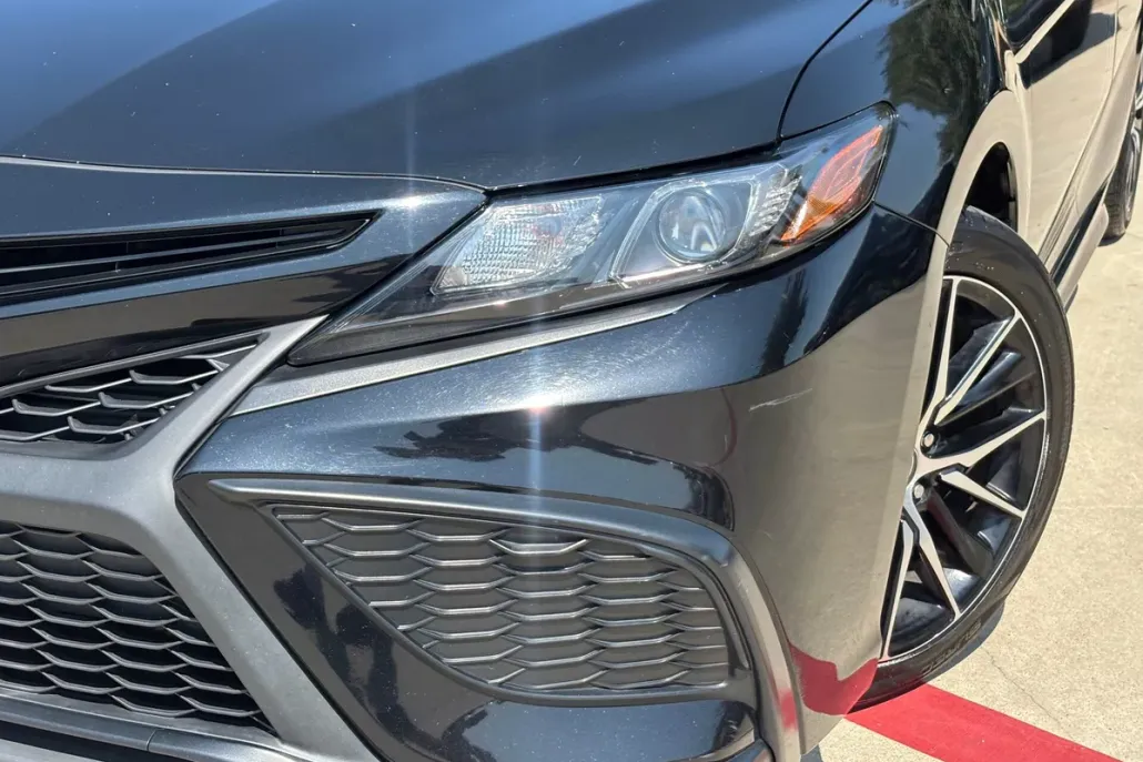 2023 Toyota Camry SE photo 1