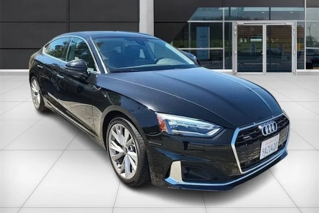 2022 Audi A5 Quattro Premium photo 1