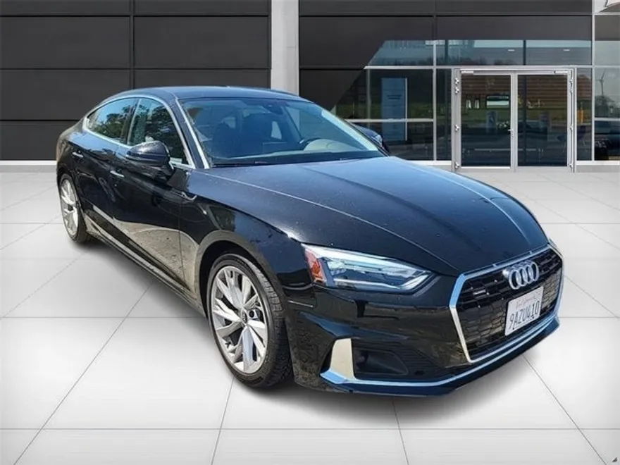 2022 Audi A5 Quattro Premium photo 1