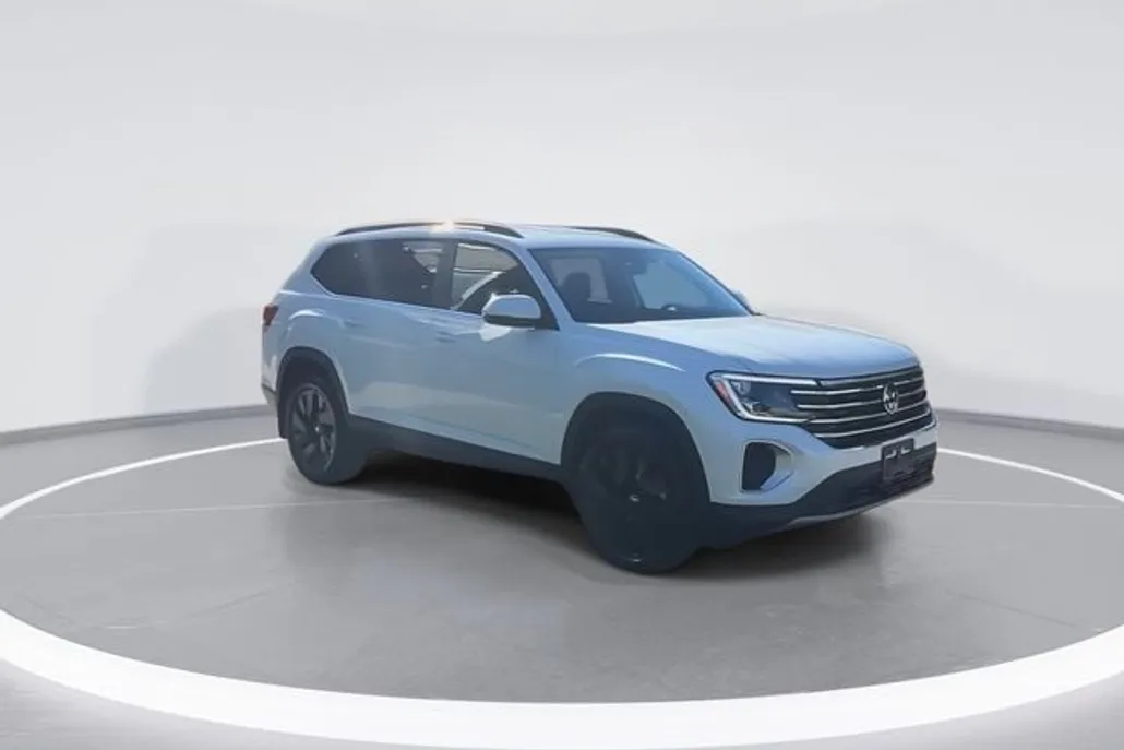 2026 Volkswagen Atlas SE Technology photo 1
