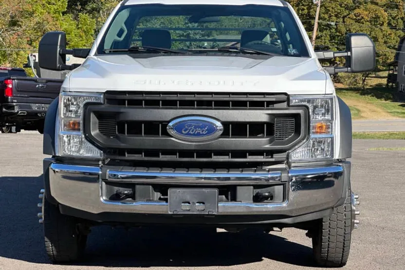 2020 Ford F-550 XL photo 1