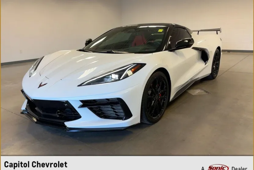 2025 Chevrolet Corvette Stingray 2LT Convertible photo 1
