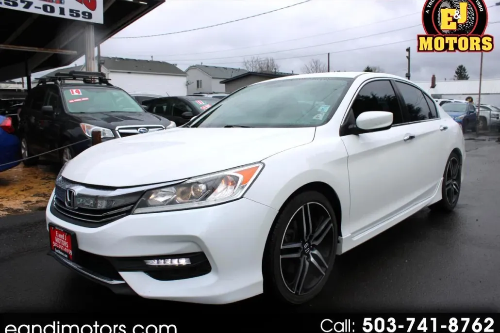 2017 Honda Accord Sport photo 1