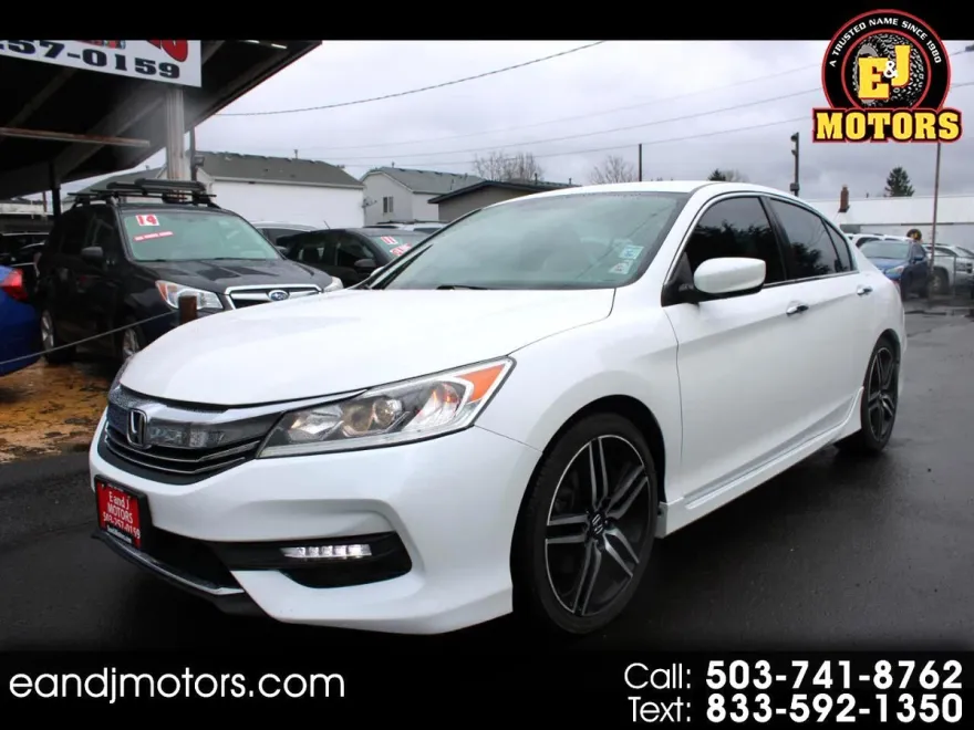 2017 Honda Accord Sport photo 1