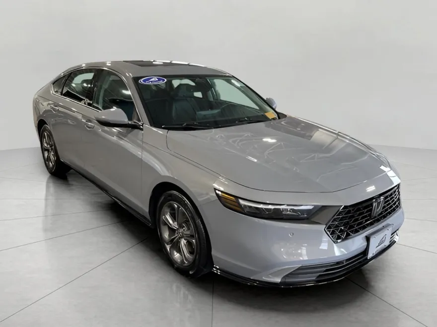 2023 Honda Accord Hybrid photo 1