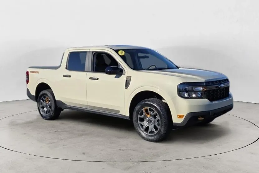 2024 Ford Maverick XLT Tremor photo 1