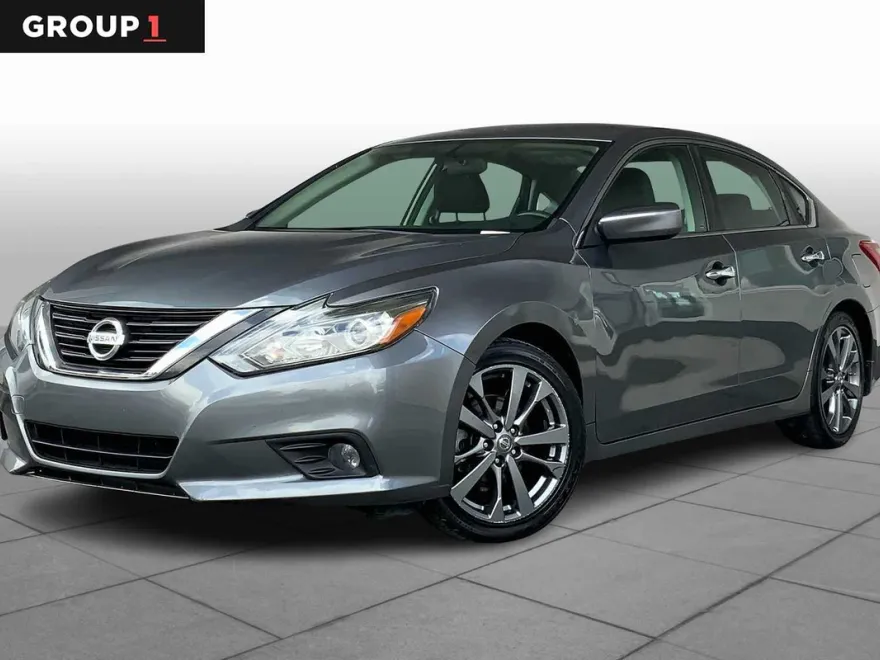 2018 Nissan Altima 2.5 SR photo 1