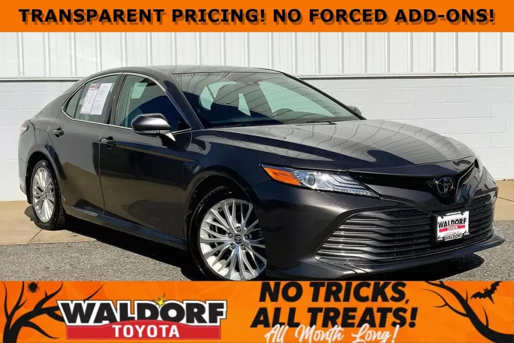 2020 Toyota Camry XLE photo 1