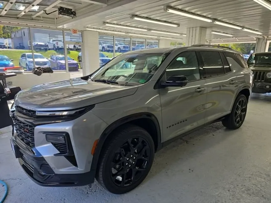 2024 Chevrolet Traverse RS photo 1