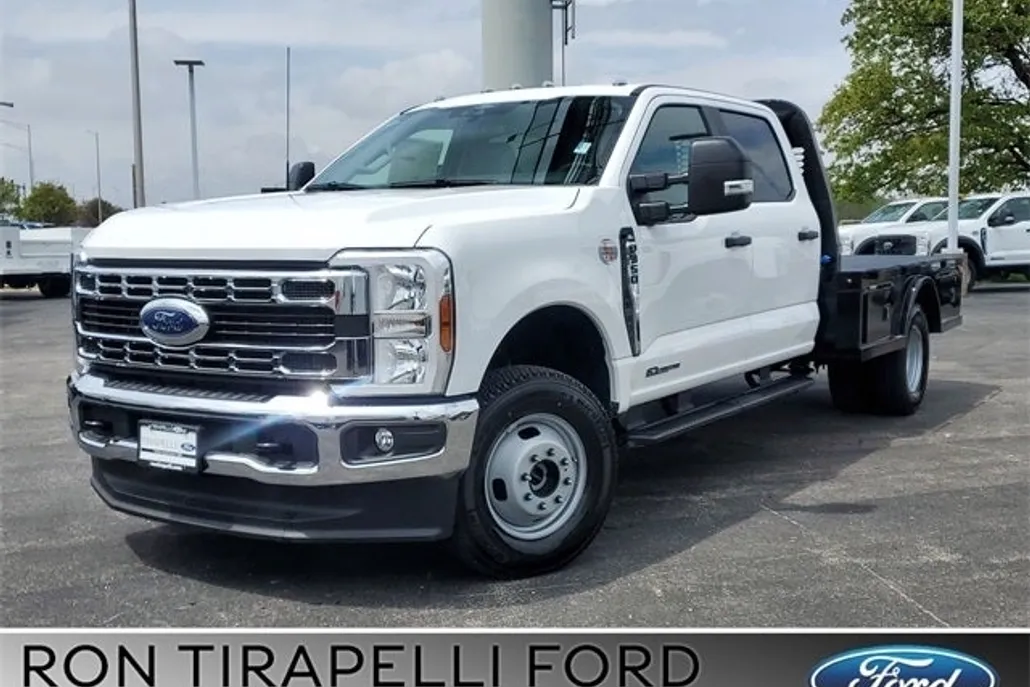 2025 Ford F-350 photo 1