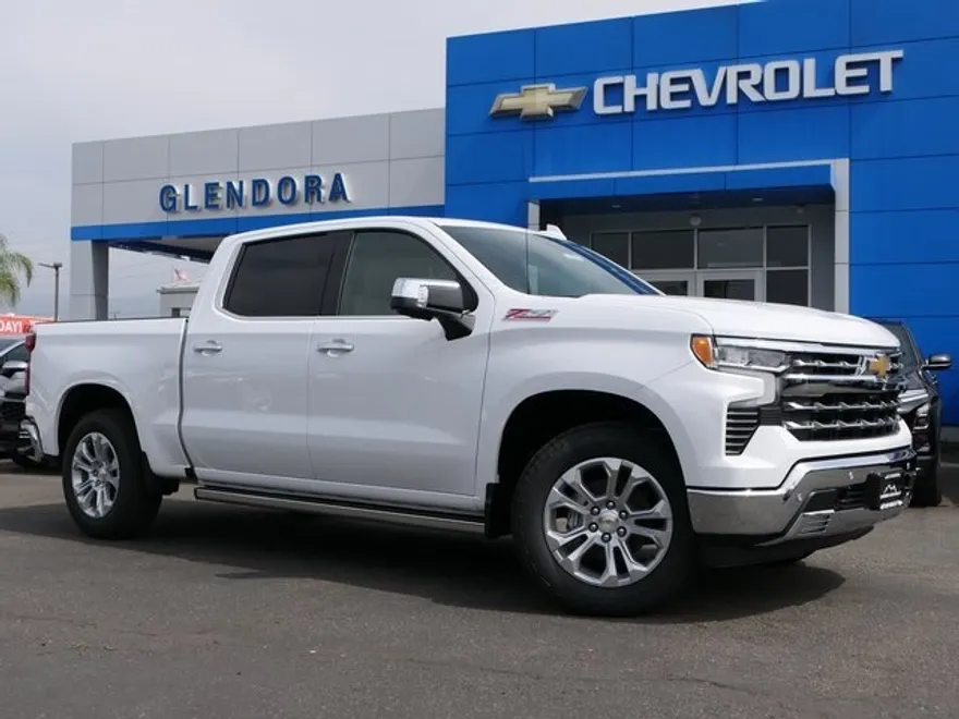 2025 Chevrolet Silverado 1500 LTZ photo 1