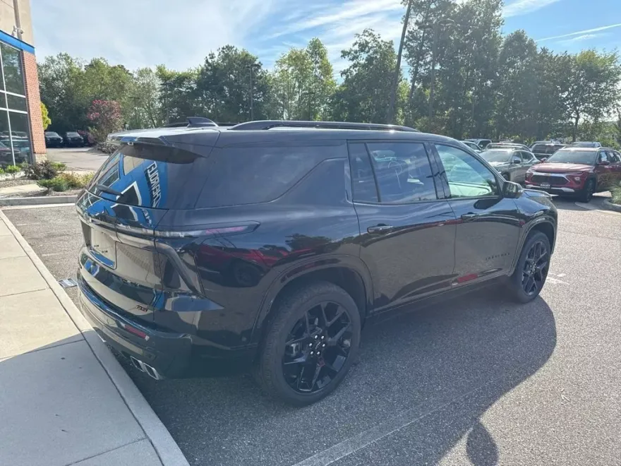 2024 Chevrolet Traverse RS photo 1