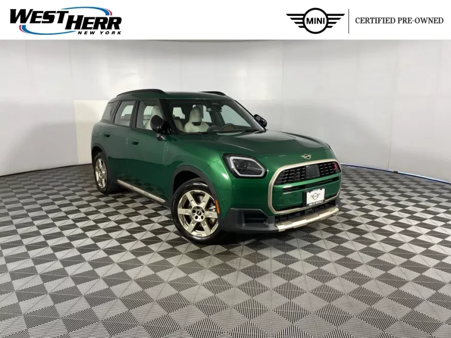 2025 Mini Cooper S ALL4 photo 1
