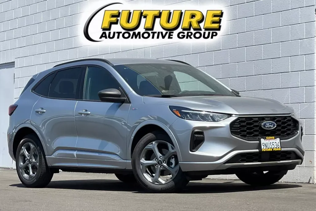 2024 Ford Escape Hybrid ST-Line photo 1