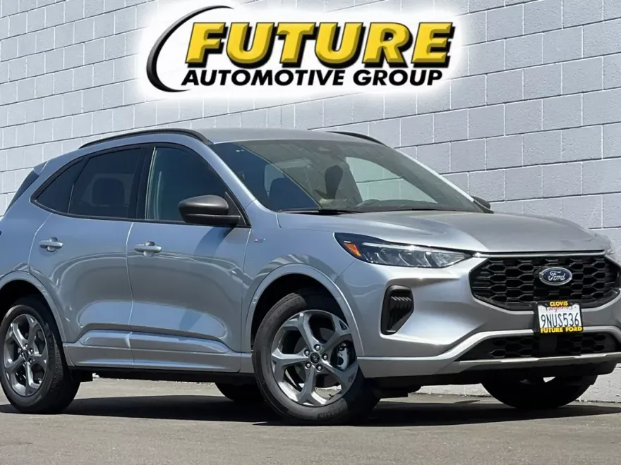 2024 Ford Escape Hybrid ST-Line photo 1