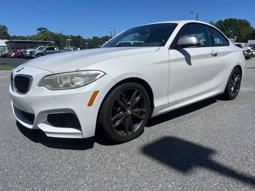 2016 Bmw M235i 2-Series photo 1