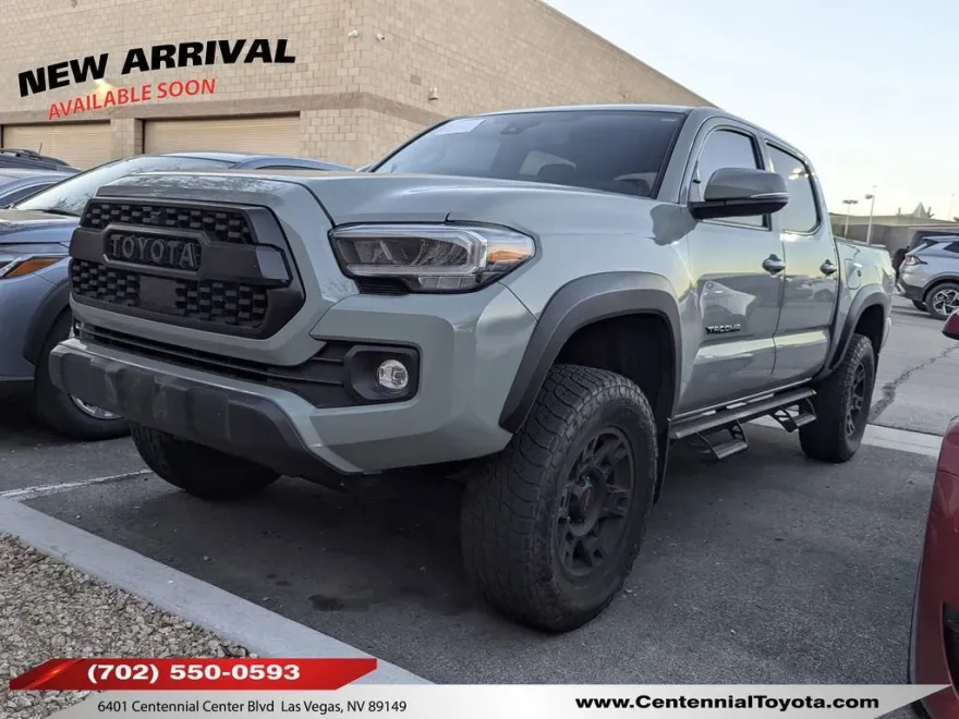 2023 Toyota Tacoma TRD V6 photo 1