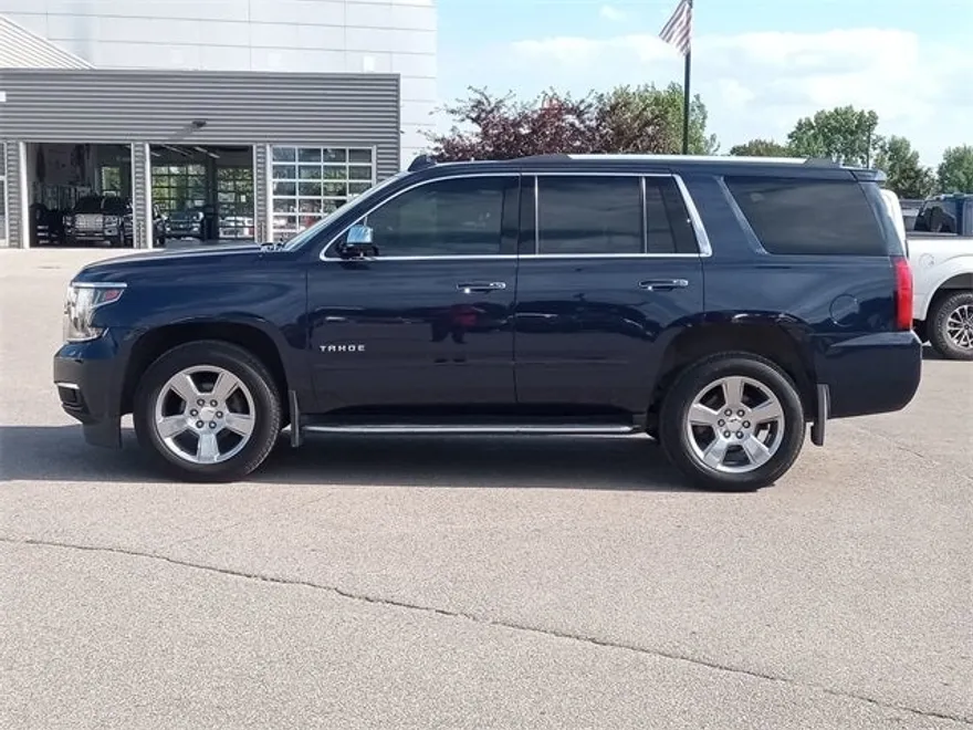 2018 Chevrolet Tahoe Premier photo 1