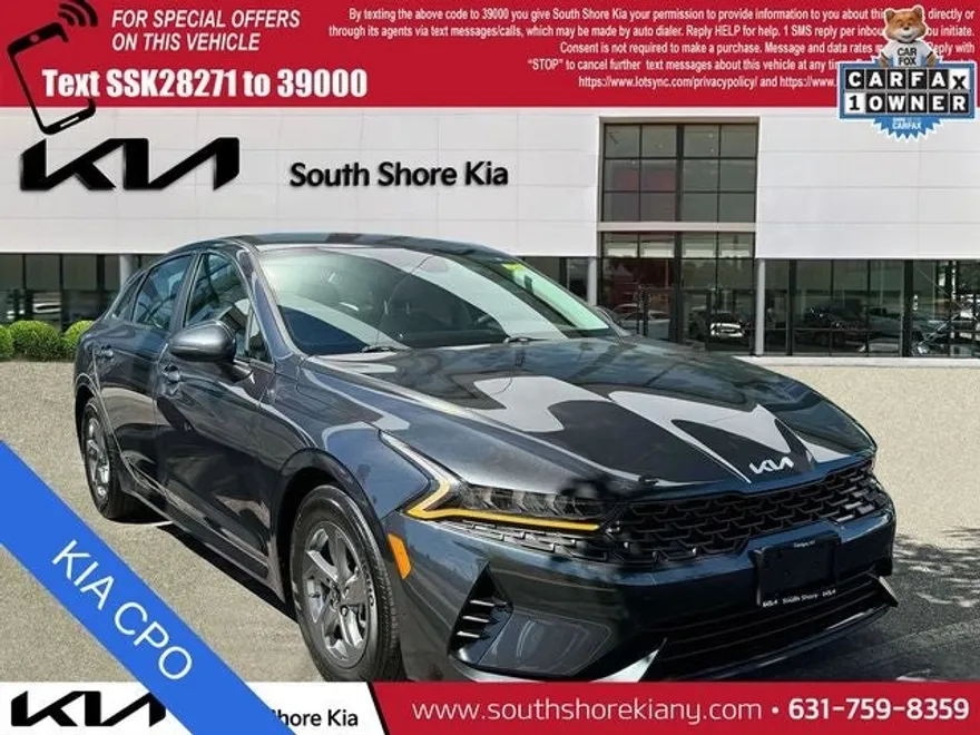 2023 Kia K5 LXS photo 1