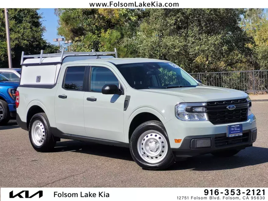 2024 Ford Maverick XL photo 1