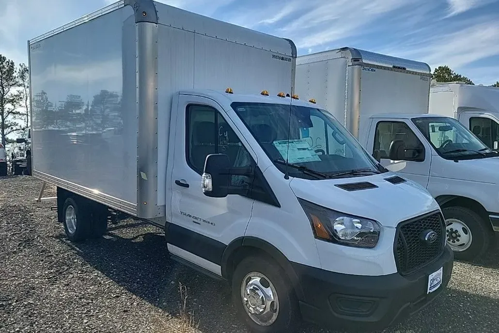 2024 Ford Transit Chassis Cab photo 1