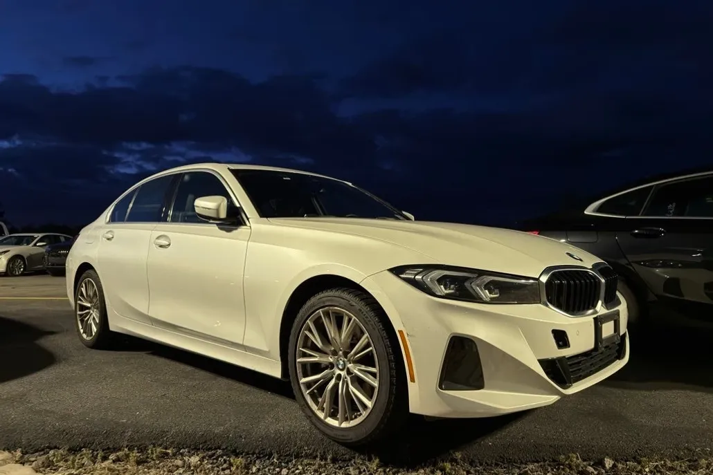 2024 Bmw 330i xDrive photo 1
