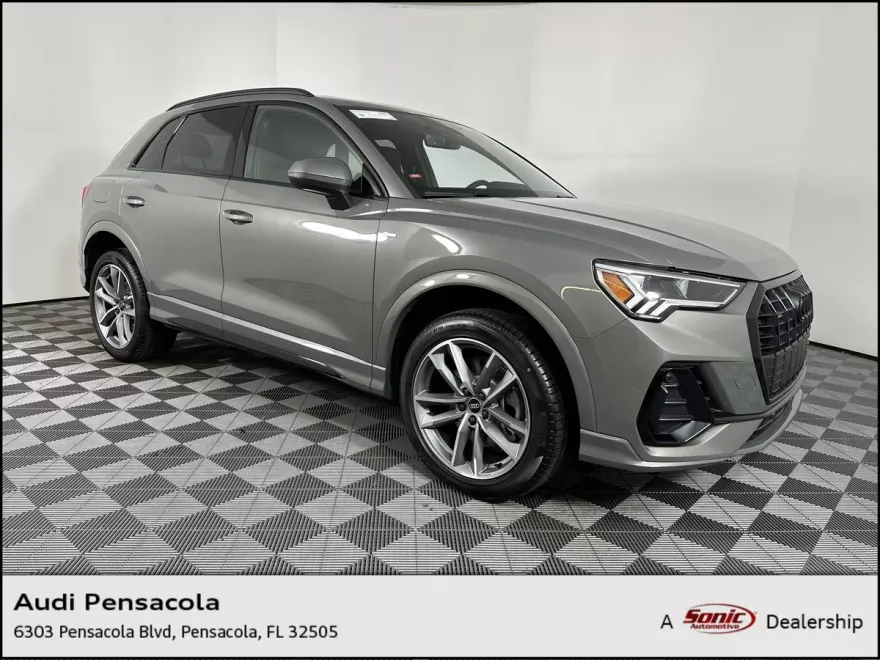 2025 Audi Q3 45 TFSI S line Premium photo 1