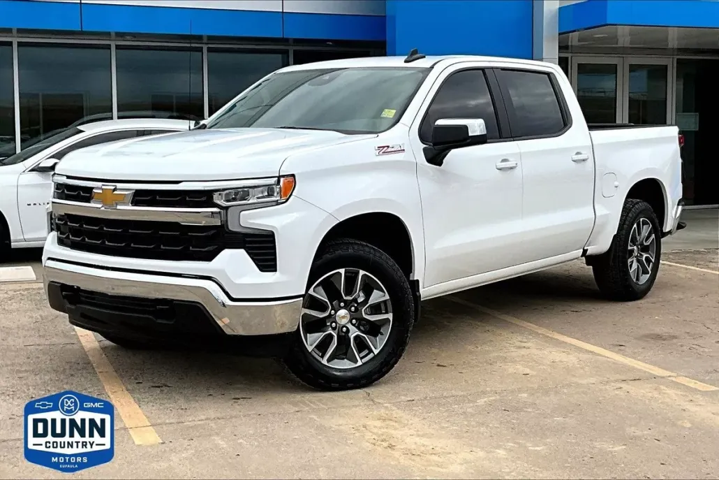 2025 Chevrolet Silverado 1500 LT photo 1