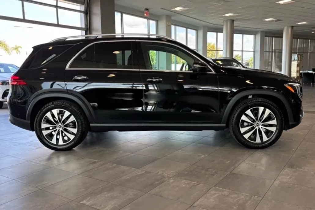 2026 Mercedes Benz GLE 350 4MATIC photo 1