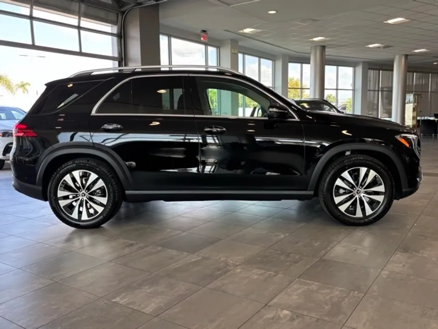 2026 Mercedes Benz GLE 350 4MATIC photo 1