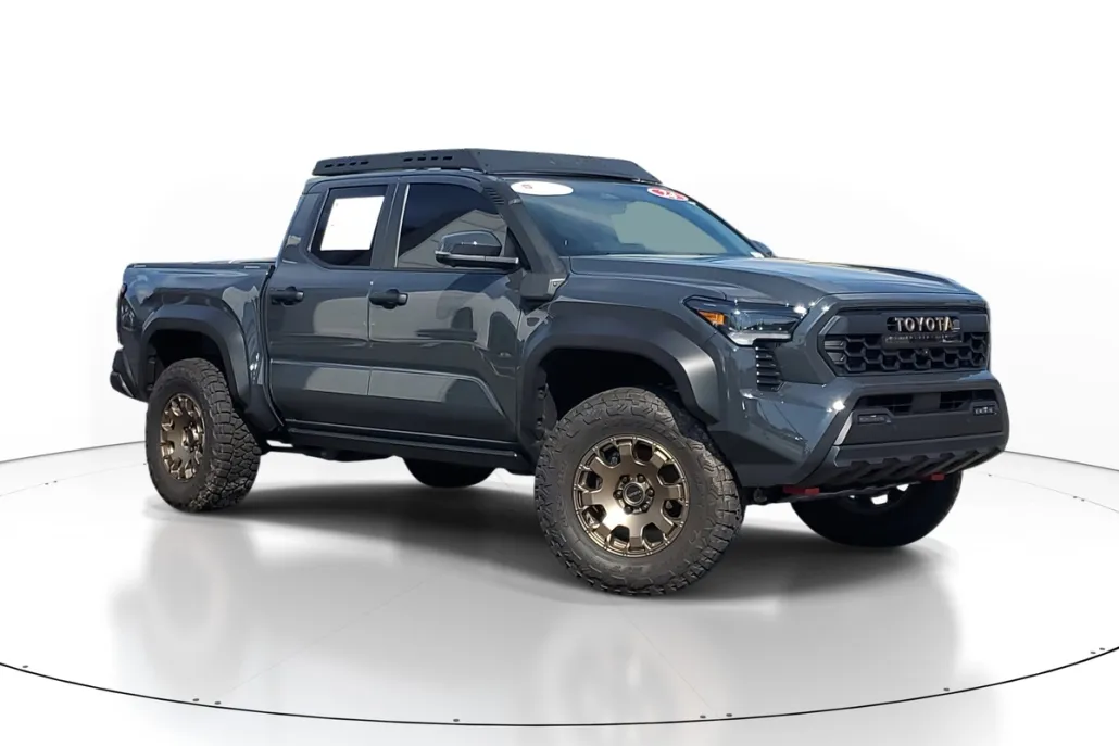 2024 Toyota Tacoma 4x4 Trailhunter photo 1