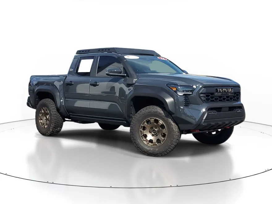 2024 Toyota Tacoma 4x4 Trailhunter photo 1