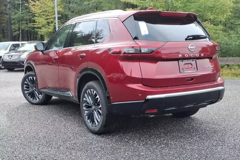 2026 Nissan Rogue Platinum photo 1