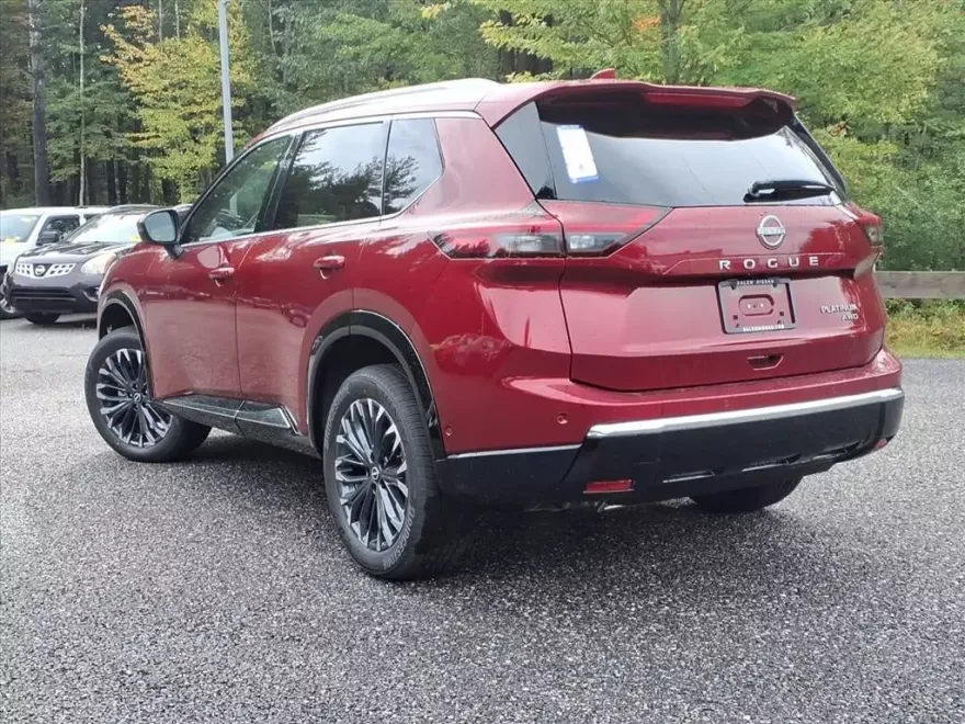 2026 Nissan Rogue Platinum photo 1