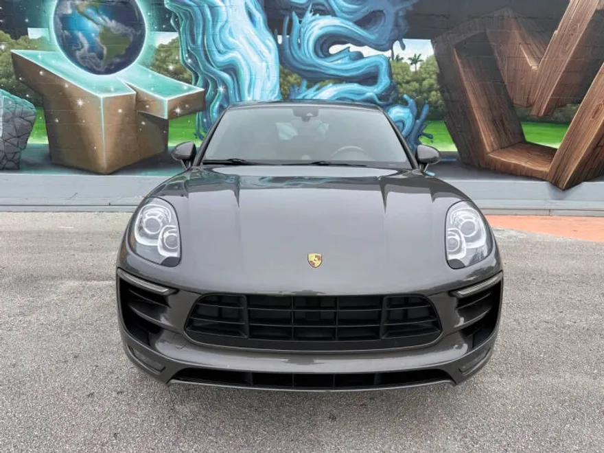 2016 Porsche Macan Turbo photo 1