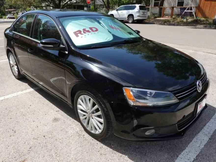 2014 Volkswagen Jetta SEL photo 1