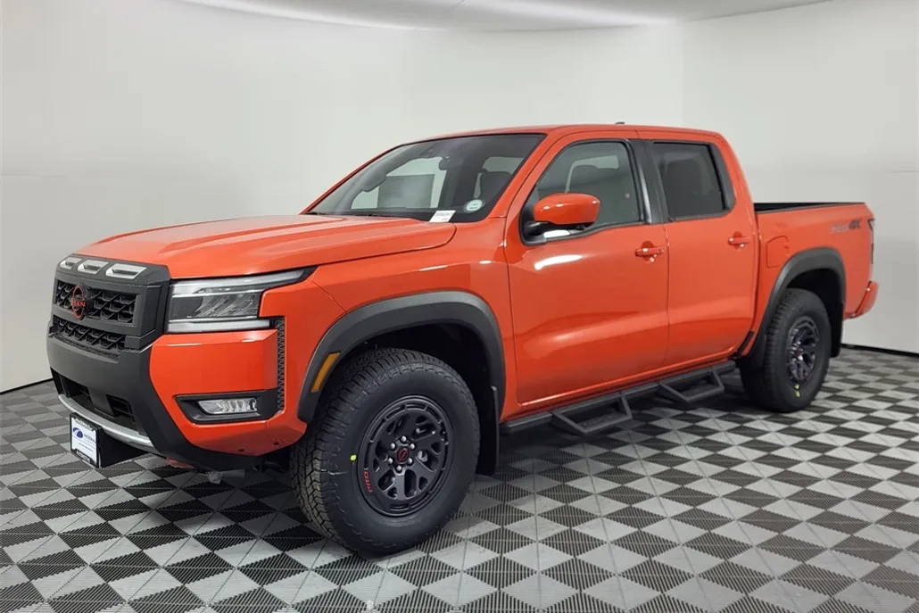 2025 Nissan Frontier Crew Cab PRO-4X photo 1