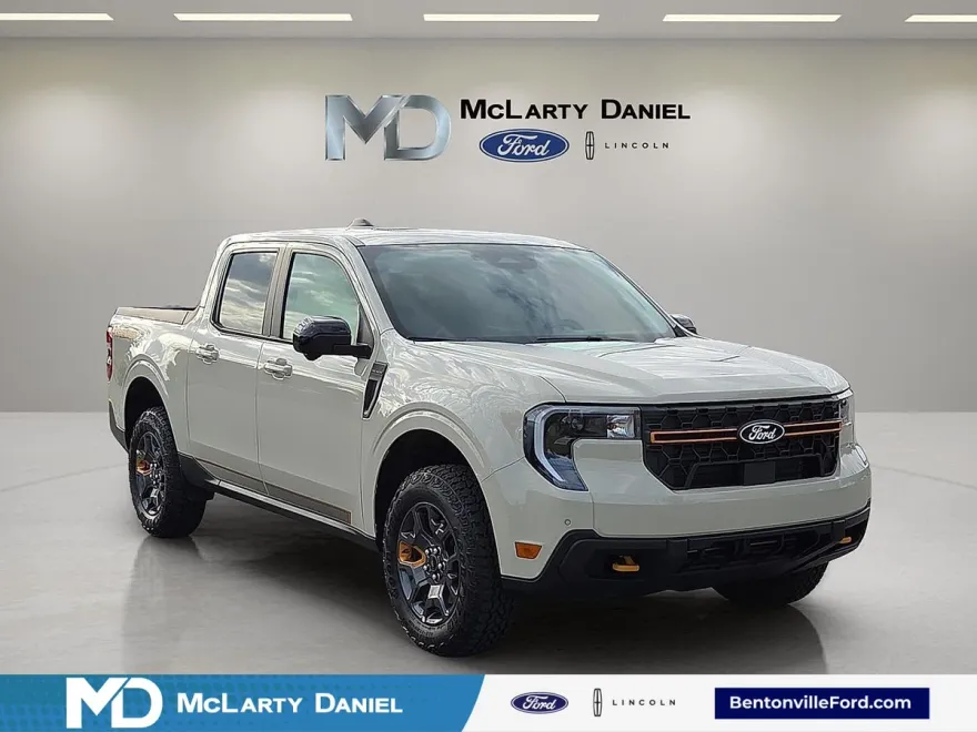2025 Ford Maverick Tremor photo 1