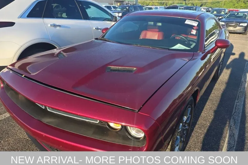 2017 Dodge Challenger GT photo 1