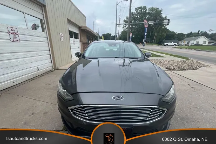 2018 Ford Fusion SE Hybrid photo 1