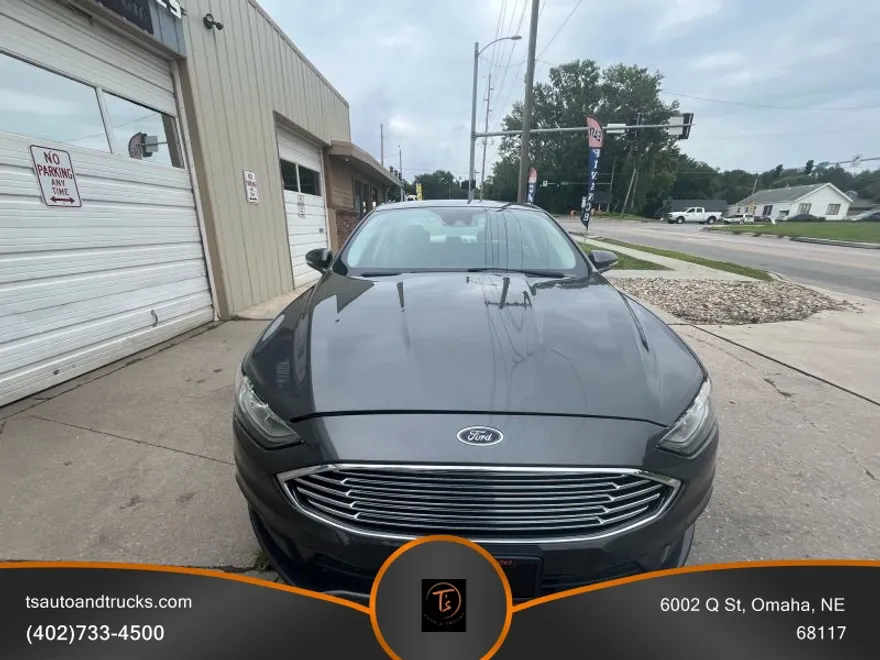 2018 Ford Fusion SE Hybrid photo 1