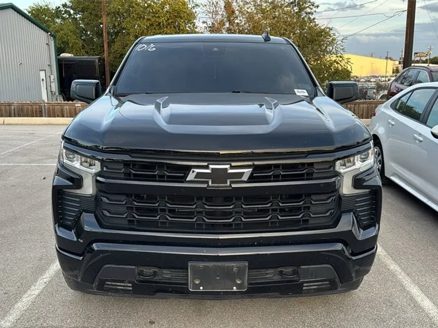 2024 Chevrolet Silverado 1500 RST photo 1