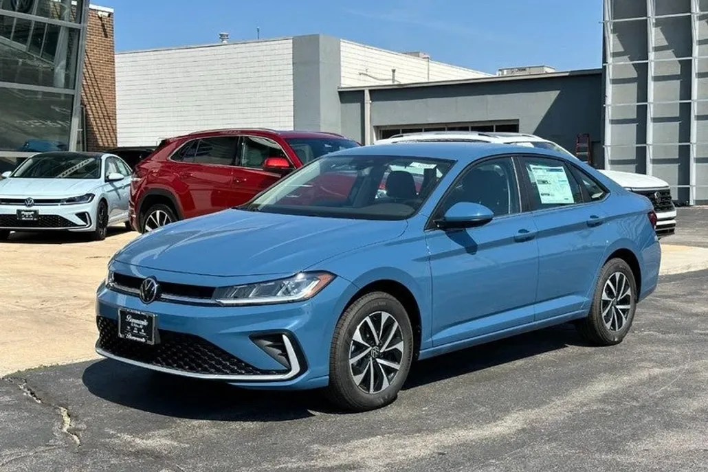 2025 Volkswagen Jetta S photo 1