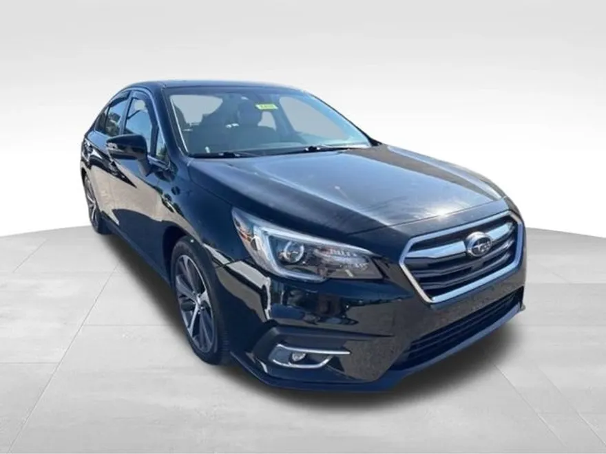 2019 Subaru Legacy 2.5i photo 1